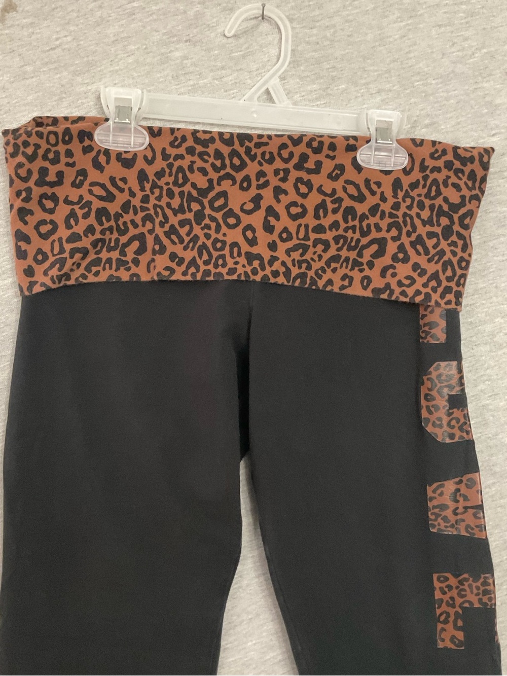Victoria Secret Pink Leopard-Trim Foldover Leggings - Picture 4 of 5